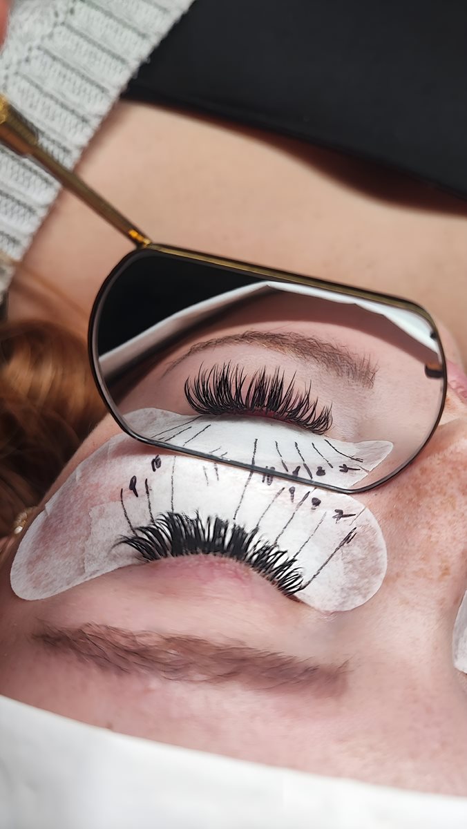 Wet & Wispy Look